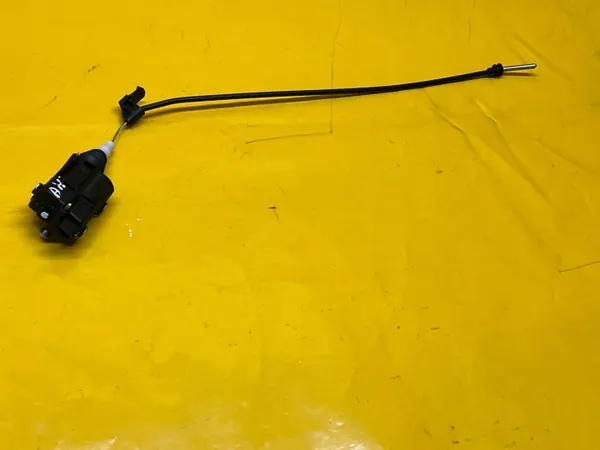 OEM 13125619 Actionneur de Trappe à Carburant Opel Astra H image 10