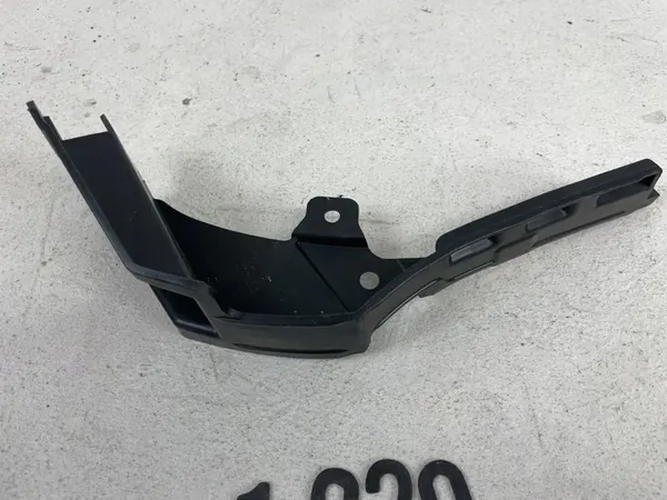 Protection latérale de pare-chocs Mercedes C-Class W205 OE A2058853023 image 4