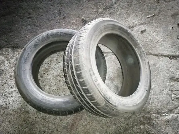 VW Golf VIII Heckgitter OEM 18555R14 - Gebraucht image 2