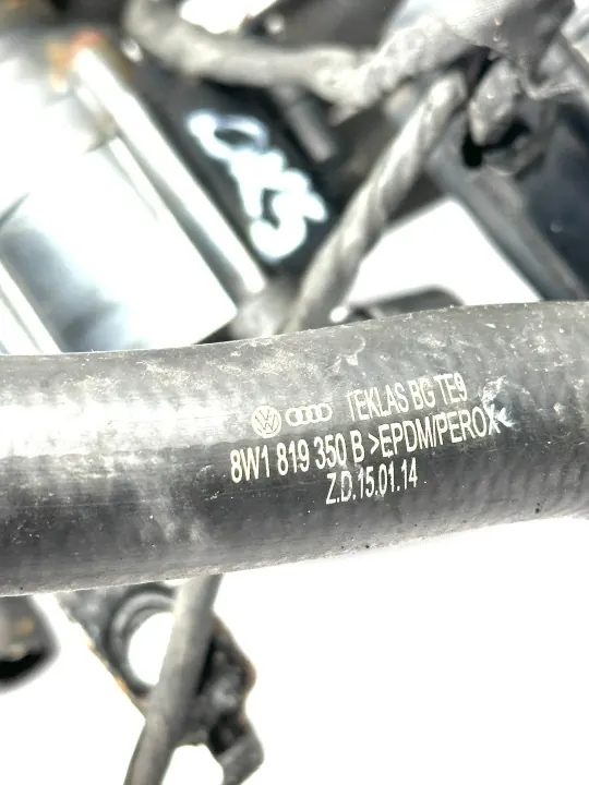 Pompe à eau auxiliaire Audi A4 B9 OEM 8W1819350B image 10