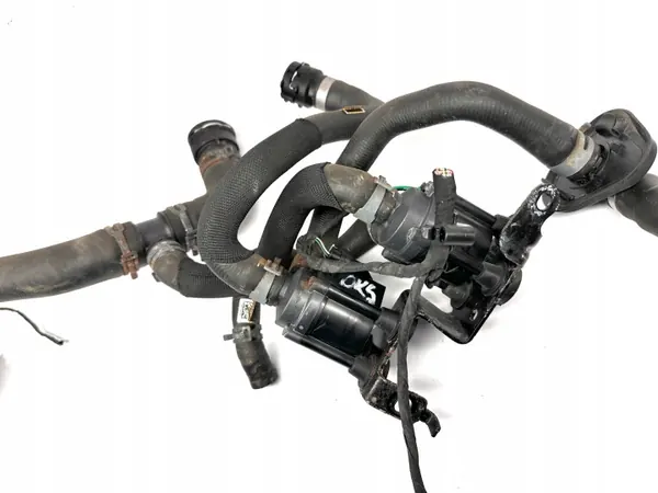 Pompe à eau auxiliaire Audi A4 B9 OEM 8W1819350B image 5