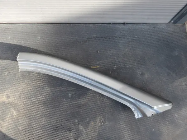 Pilier de toit avant droit OEM SUZUKI VITARA III image 2