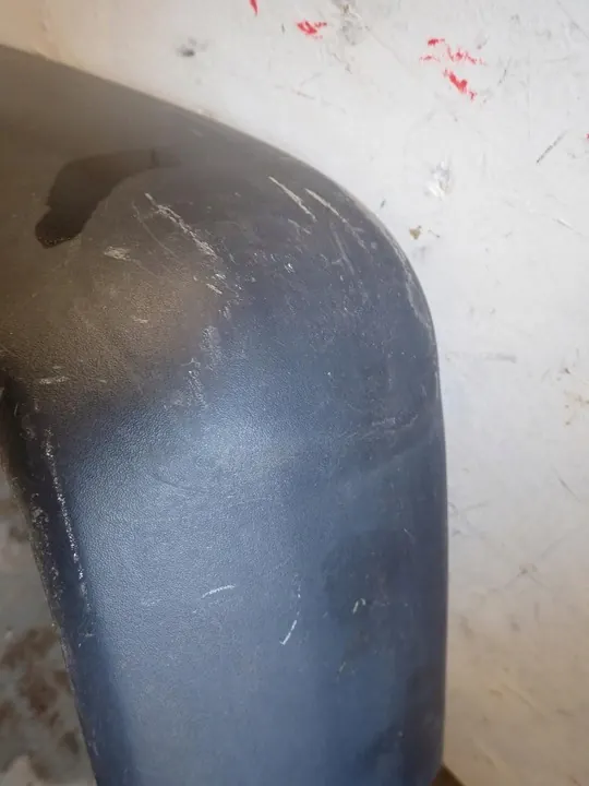 Takapuskuri trimmi MERCEDES 124 1985-1993 image 5