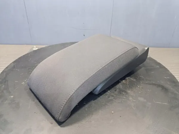 Middentunnel armsteun VW Caddy III OEM Wrakowisko-28177- image 2