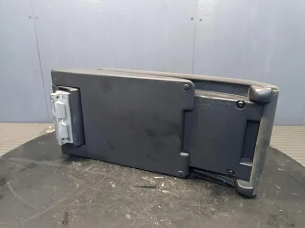 Middentunnel armsteun VW Caddy III OEM Wrakowisko-28177- image 5