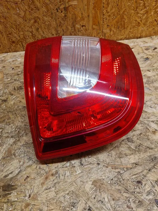 SKODA RAPID 07/12- LÁMPARA LED IZQUIERDA LIFTBACK OEM 5JH 945 711 image 2