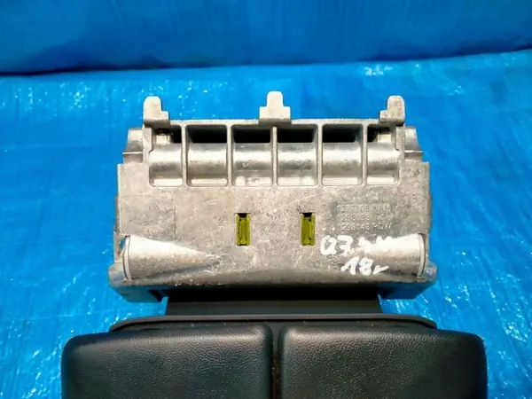 Accoudoir Audi Q7 4M S-Line OEM 310126173915 image 4