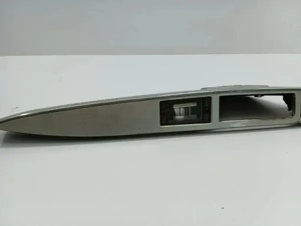 Garniture hayon KIA Sportage 2008 OEM 873110Z110 image 7