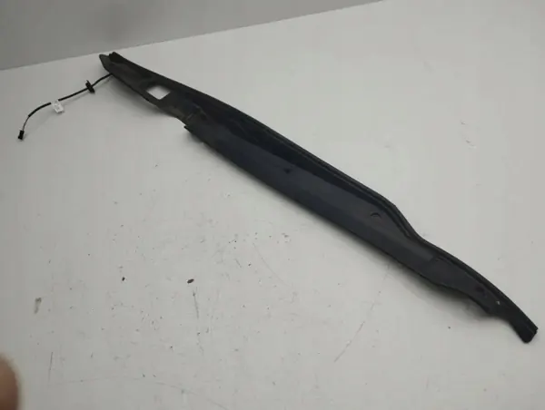 Junta de porta-malas Tesla Model S 2014 OEM 600757000 image 2