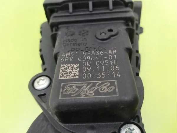 Kupplungspedal OEM 4M519F836AH für Volvo V50 2004-2012 image 6