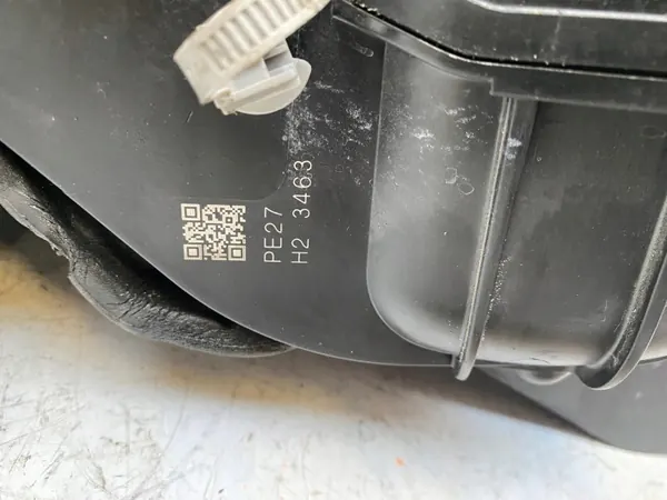 Mazda PE27 imusarja - Käytetty OEM-osa image 5