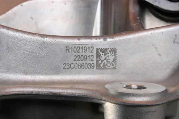 BMW 5 G61 i5 Achter Rechts Naaf OEM 8840684 Gebruikt image 6