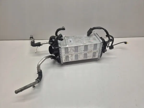 Mercedes CLS W218 Intercooler OEM A2780900414 V8 image 2