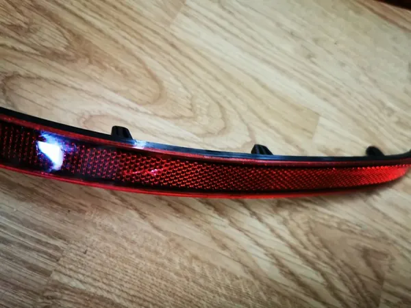 Vasen Takapuskuri Heijastin VW Passat B8 image 3