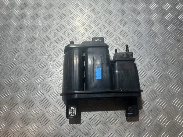 Filtro de carbón combustible OEM PU23724 para Kia Sportage V image 2
