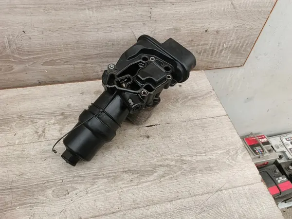 Bränslefilterhus VW Audi Seat Skoda 2.0 FSI image 2