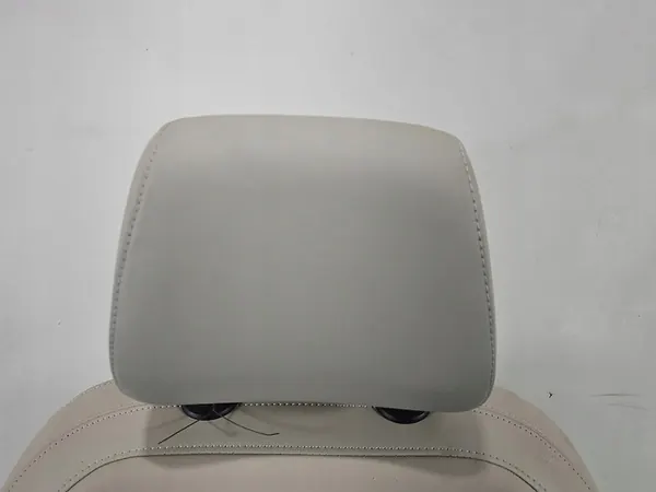 Left Front Driver Seat Skoda Kodiaq I 21-24 EU image 2