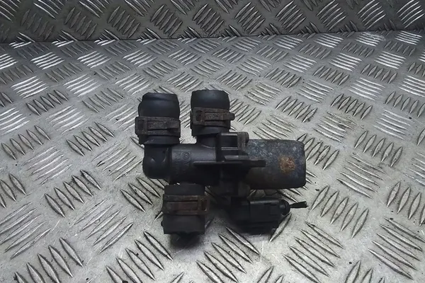 Elektrisk hjälpvattenspump VW image 3