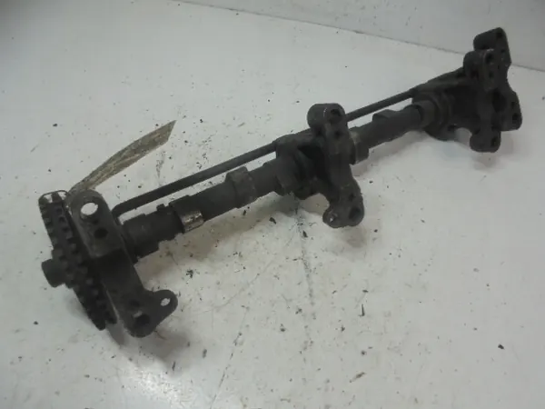 Árbol de levas Mercedes W123 - Pieza OEM original image 4