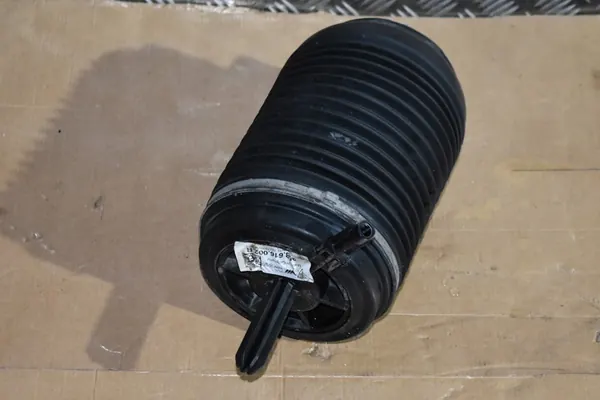 Ressort à air de suspension arrière droit Porsche Macan image 2