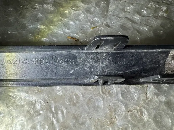 MERCEDES EKLASA W213 AMG MOLDURA TRASEIRA image 3