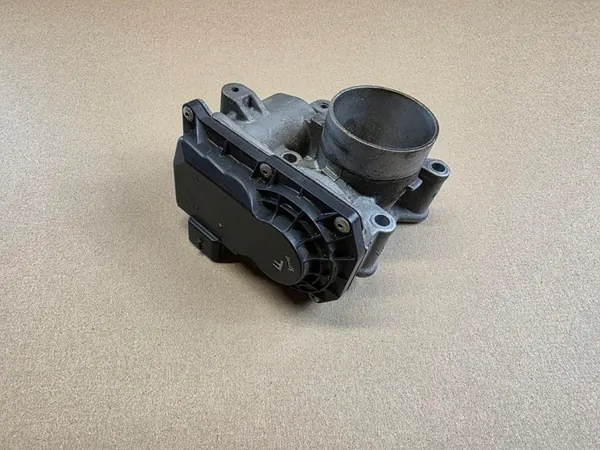 Spjällhus OEM 8200568712C för Renault Clio 1.2B 16V image 2