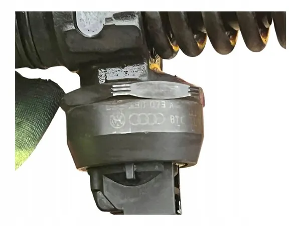 Volkswagen OE 038130073AG Iniettori image 5