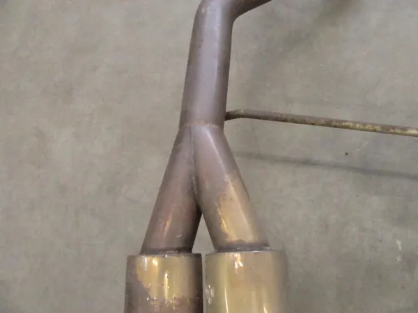 BMW E53 X5 Läpivienti pakoputken vaimennin OEM image 9