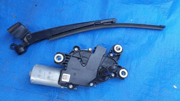 OEM A2139065901 Pyyhinmoottori Mercedes E-luokka W213 image 2