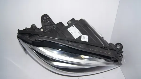 RECHTER LED HOOGPRESTERENDE LAMP MERCEDES W205 LIFT image 3