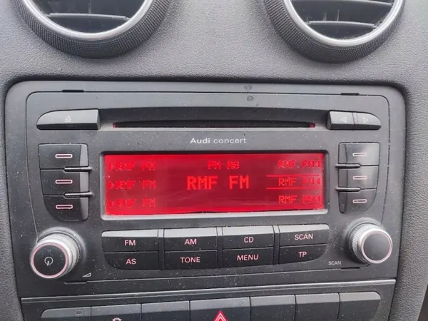 Rádio Audi Concert OEM 8P0035186AB para A3 8P image 2