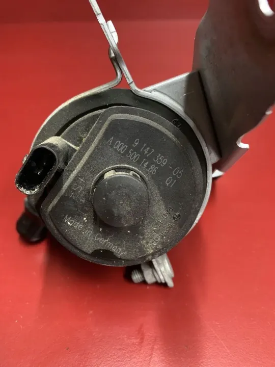 Bomba de agua BMW X3 G01 OEM KSI2720 - Usada image 3