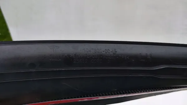 Vänster bakre bagageutrymmespelare Tesla Model X (TC334) image 6