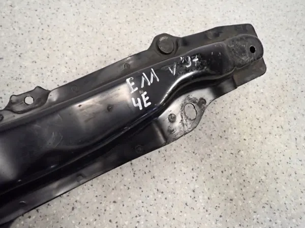 OEM Toyota Corolla 97-02 E11 pitkittäispalkki image 4