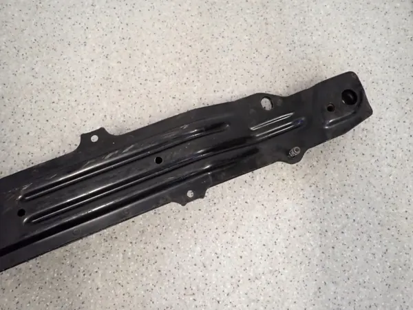 OEM Toyota Corolla 97-02 E11 pitkittäispalkki image 7