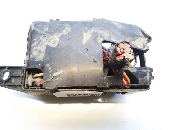 Caja de fusibles Mitsubishi Pajero Sport 1999 3.0L pr02000000 image 3