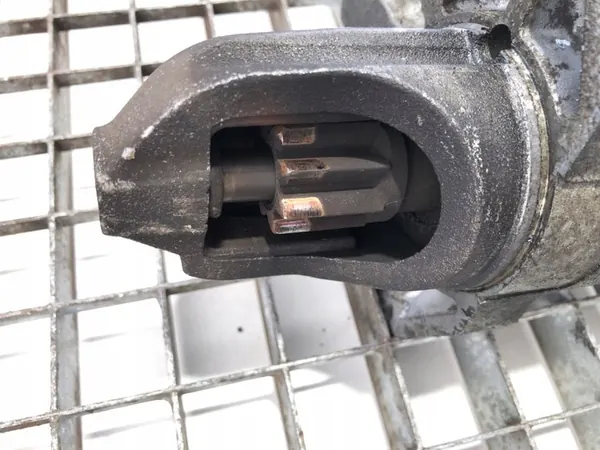 Motor de arranque Subaru Forester I 23300-AA380 2.0 122CV 97-02 image 2