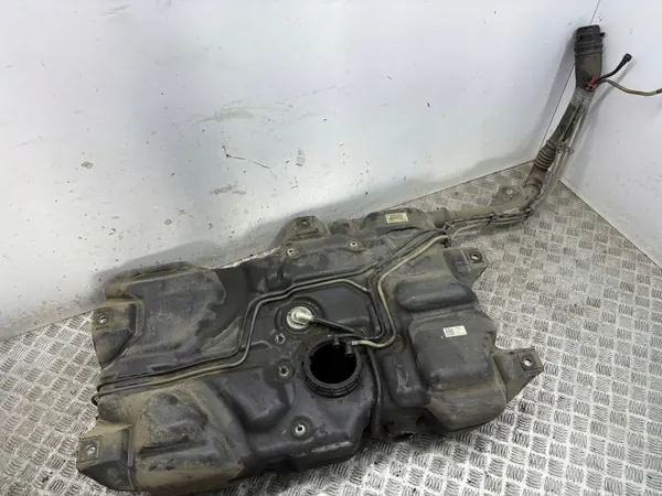 Brandstoftank Opel Vivaro OEM AMD210271 - Gebruikt image 2