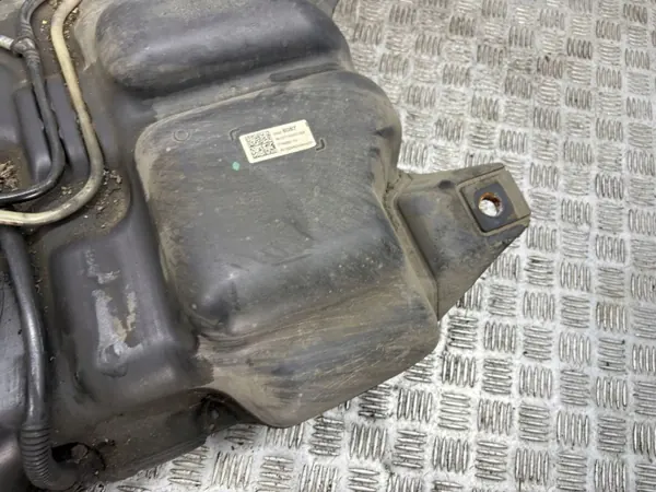 Brandstoftank Opel Vivaro OEM AMD210271 - Gebruikt image 7