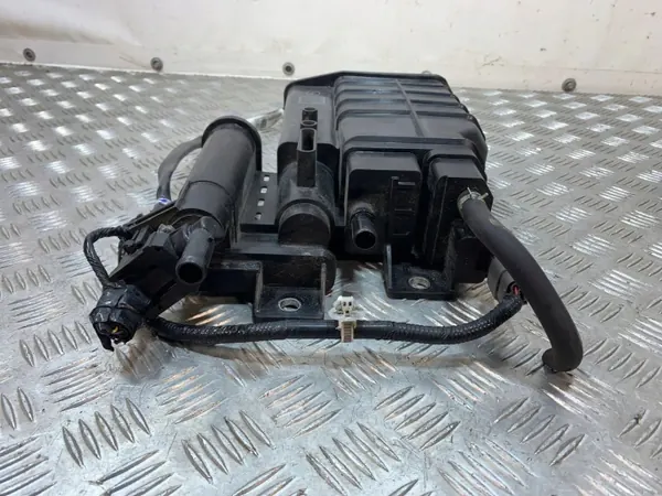 Brandstofdampkanister Mitsubishi Outlander OEM FBZ27479 image 3