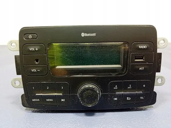 Dacia Lodgy tehdasradio OEM 281154759R AUX/USB:lla image 2