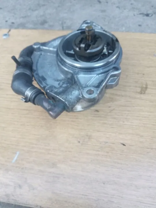 Imupumppu Audi 059145100H image 3