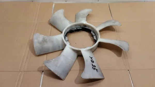 Ventilador OEM para Nissan Navara YD25 2.5D - Usado image 2