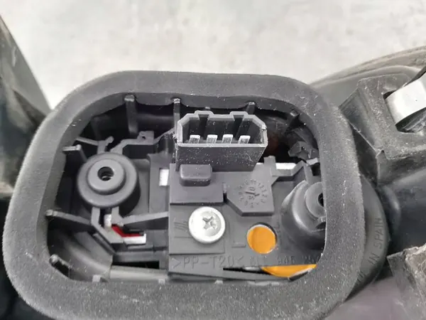 Luz Trasera Izquierda SEAT IBIZA III Hatchback image 6