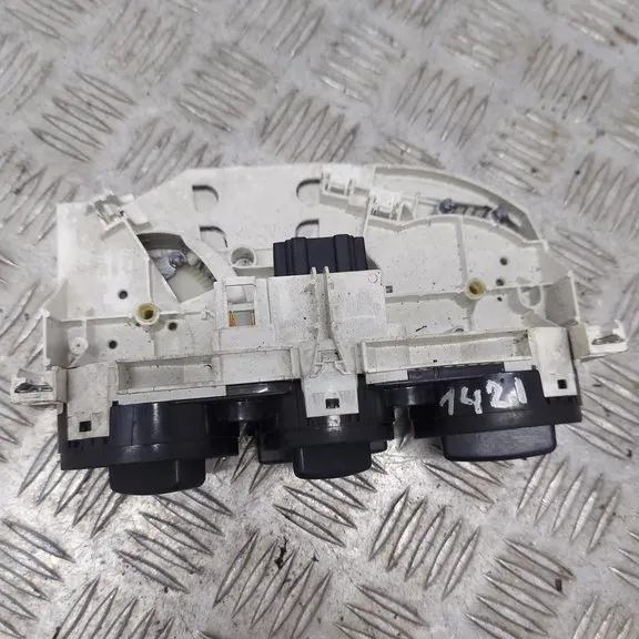Module chauffage autonome VW Passat B5 1J0820045G image 3