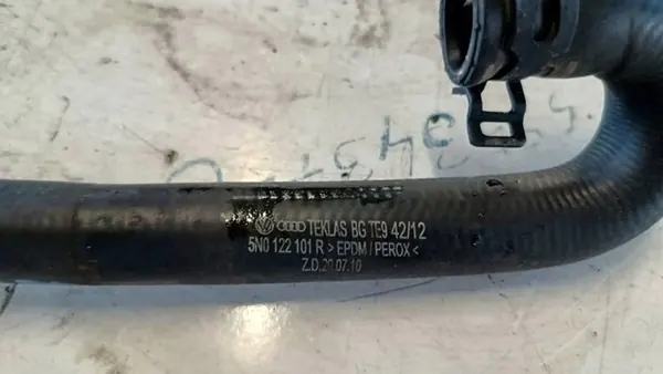 AUDI Q3 2.0 TFSI Vesiputki 5N0122101R image 2