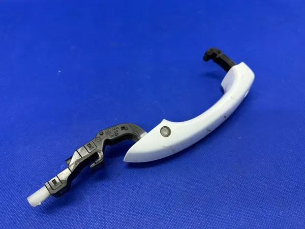 Audi LS9R 4H0837206C Höger dörrhandtag Keyless image 2