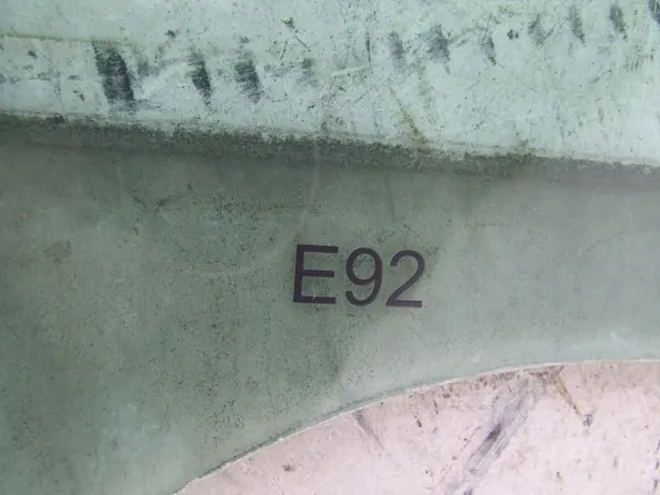BMW E92 Etuovi Vasen Ikkunalasi OEM 7119199 image 3