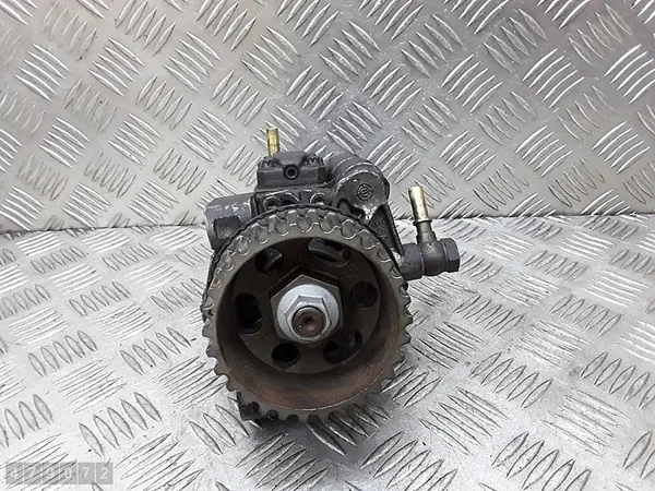 Brandstofpomp RENAULT MEGANE III HATCHBACK 1.5L diesel 8200821184 image 2