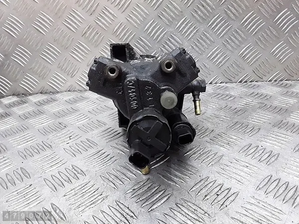 Brandstofpomp RENAULT MEGANE III HATCHBACK 1.5L diesel 8200821184 image 4